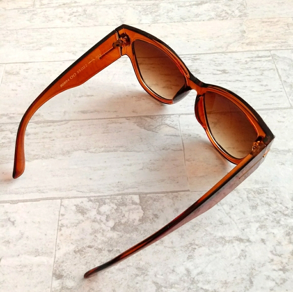 NEW OVERSIZED GRADIENT LENSE CAT EYE SUNGLASSES - Picture 6 of 9